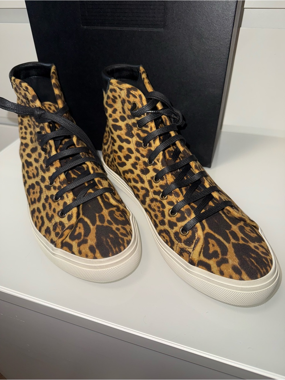 Saint Laurent Leopard Print High-Top Sneakers - New Full Set - Picture 5 of 17